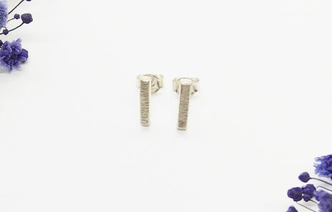 Boucles d’oreilles rectangulaires en argent 925 – Texture striée
