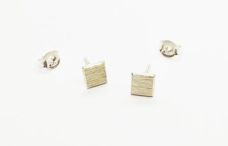 Boucles d’oreilles carrées en argent 925 – Texture striées