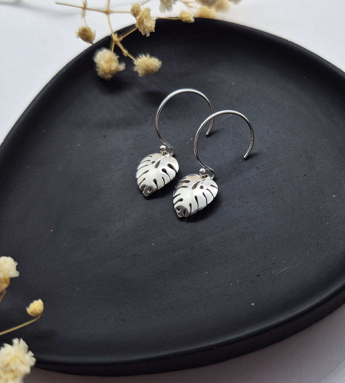 Boucles d’oreilles Monstera en argent 925 – Bijou feuille tropicale